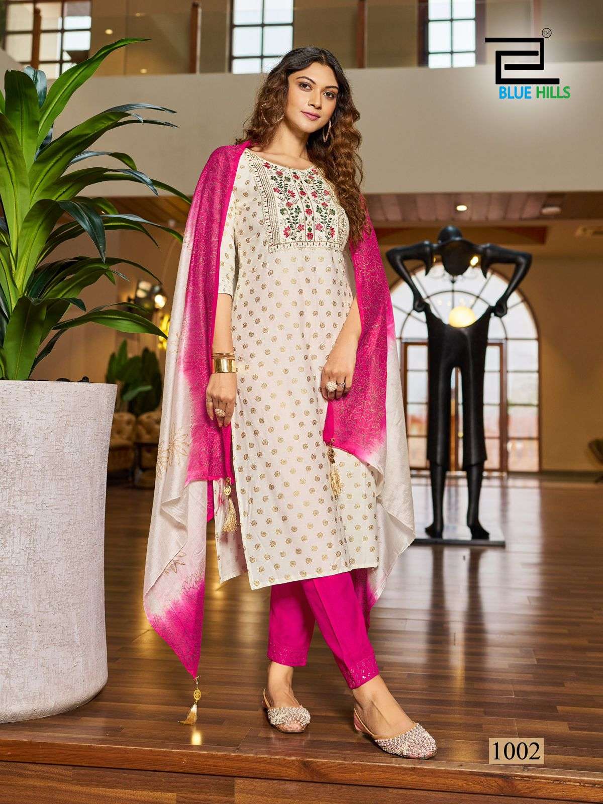 BLUE HILLS FESTIVAL DAY FANCY LADIES KURTI COMBO SET 