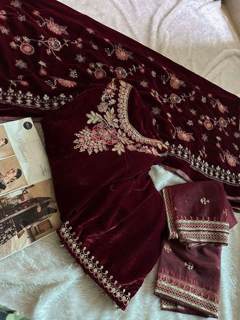 MEHBOOB TEX DESIGN NO - 1209 BEAUTIFUL DESIGN EMBROIDERY WORK SALWAR KAMEEZ