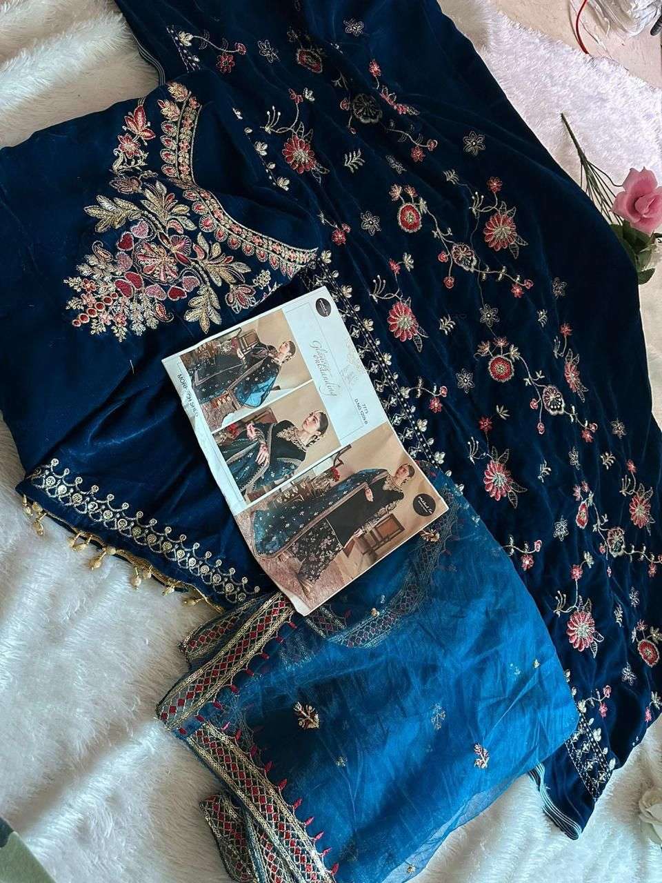 MEHBOOB TEX DESIGN NO - 1209 BEAUTIFUL DESIGN EMBROIDERY WORK SALWAR KAMEEZ