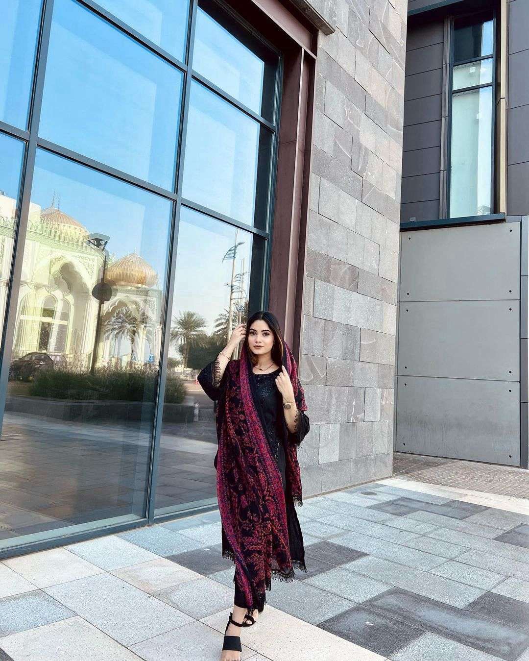 MEHBOOB TEX DESIGN NO - 1429 HEAVY EMBROIDERED PAKISTANI SUIT