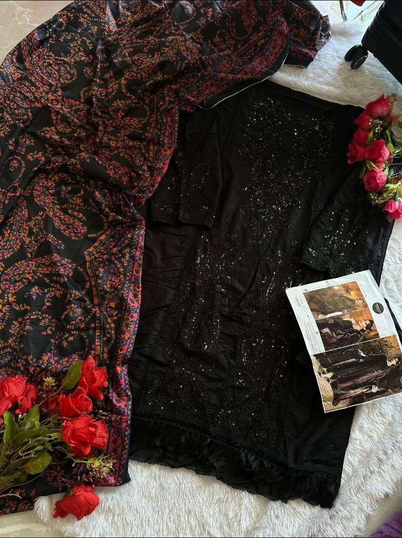 MEHBOOB TEX DESIGN NO - 1429 HEAVY EMBROIDERED PAKISTANI SUIT