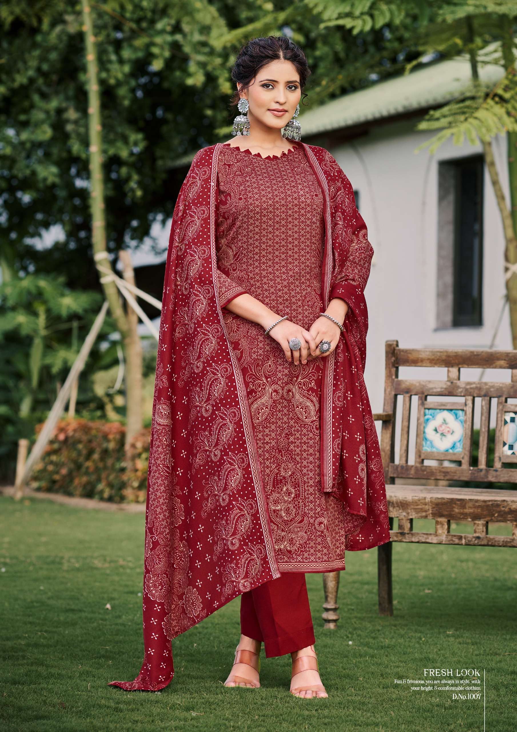 ROLI MOLI CREATION SANIYA PASHMINA PRINT WINTER WEAR SUIT