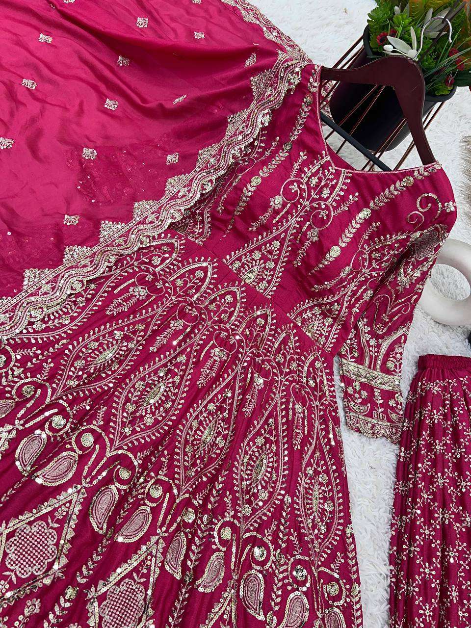 SR 1651 HEAVY DESIGNER GOWN WITH SHARARA AND DUPATTA 