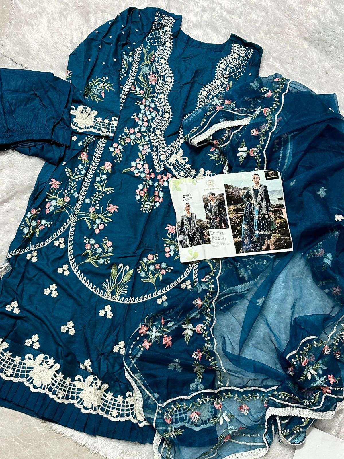 ZIAAZ DESIGNS CODE NO - 558 and 559 BEAUTIFUL HEAVY WORK PARTY WEAR SUIT