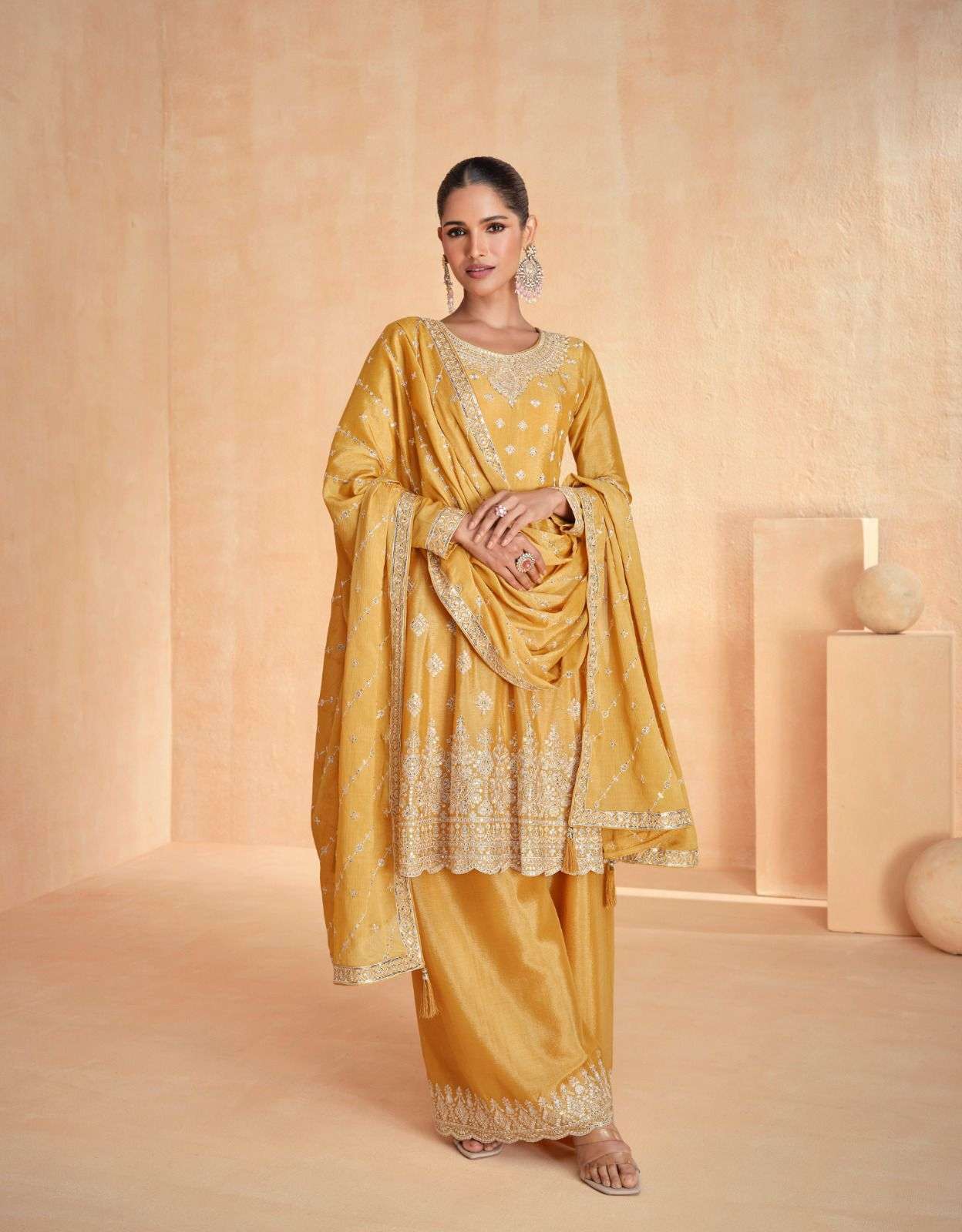AASHIRWAD CREATION ZOHA HEAVY BEAUTIFUL DESIGNER PARTY WEAR SUIT