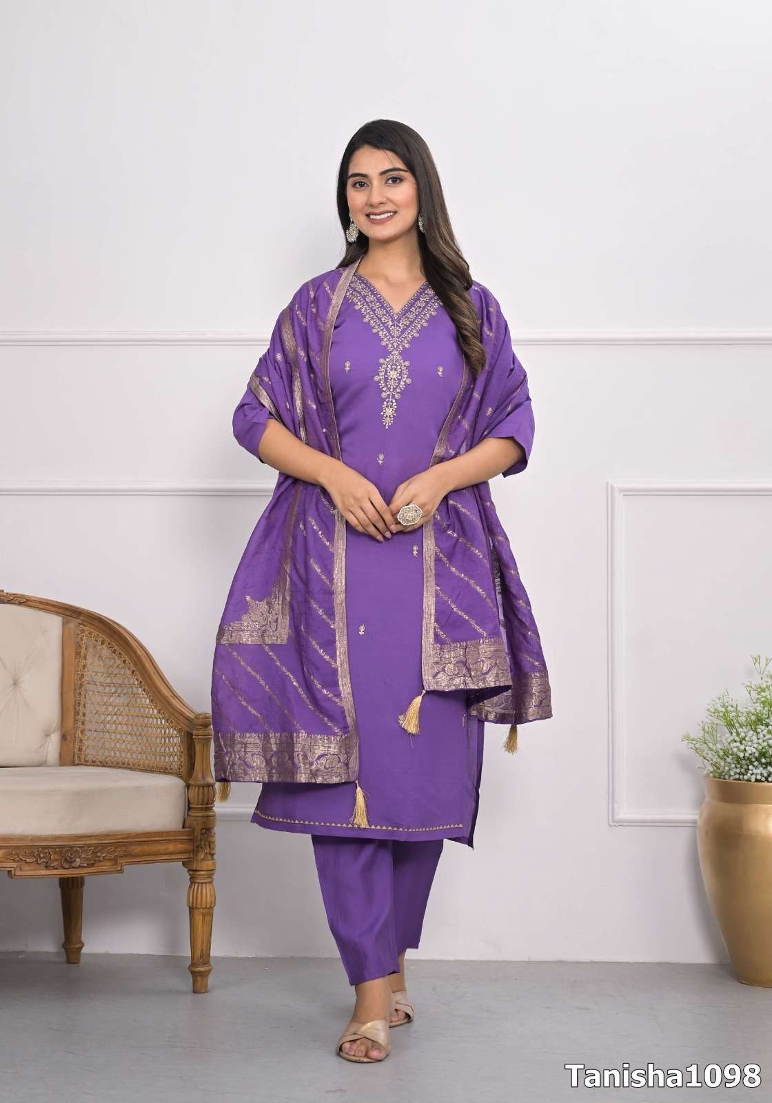 MF TANISHA VOL 15 JACQUARD SILK PREETY LOOK DESIGNER FANCY SUIT