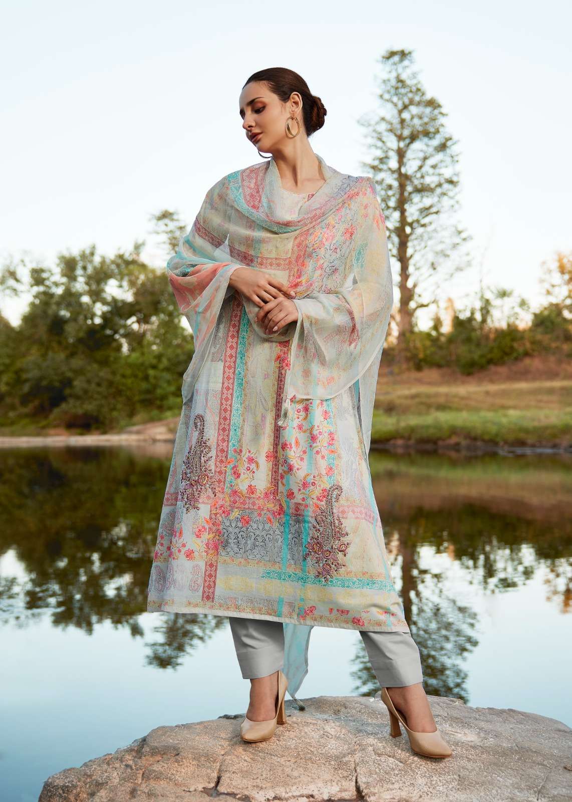 SADHANA FASHION RAAZIA LAWN COTTON DIGITAL PRINT WITH FANCY WORK SUIT