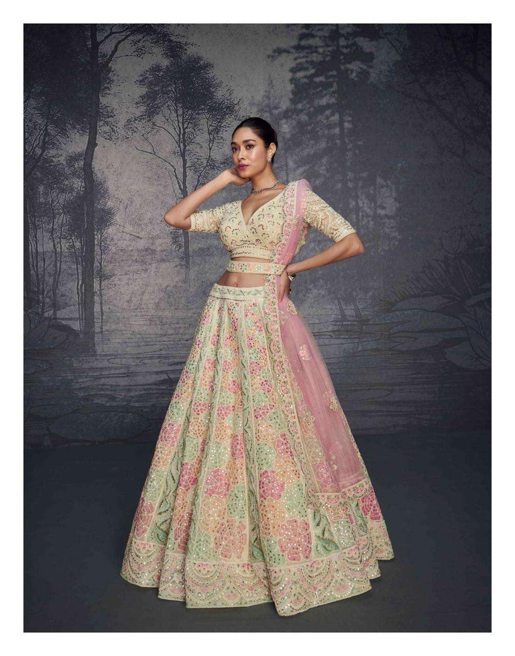 SAYURI DESIGNER GLAMOUR HEAVY DESIGNER WEDDING WEAR LEHENGA CHOLI