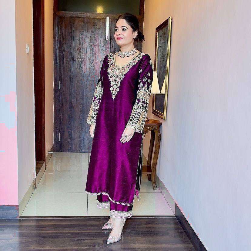 ST 170 KURTI SET