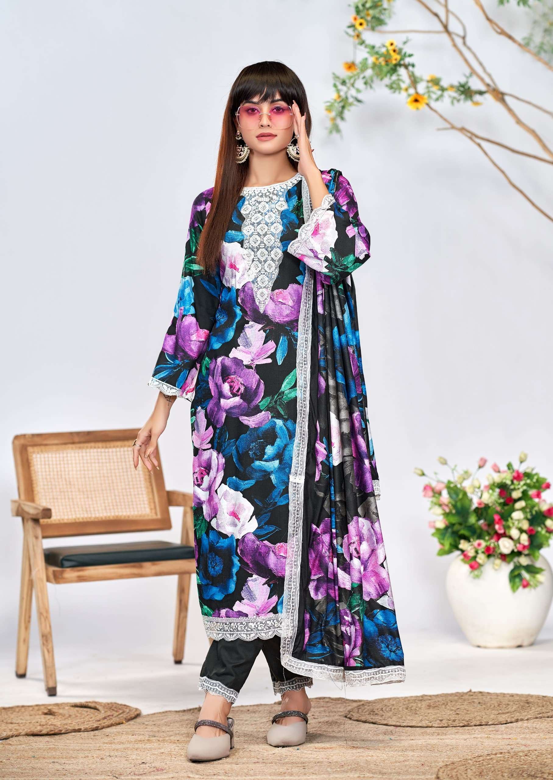 THE HERMITAGE SHOP KASHMIRI GARDEN LAWN COTTON DIGITAL PRINTS WITH FANCY WORK SUIT