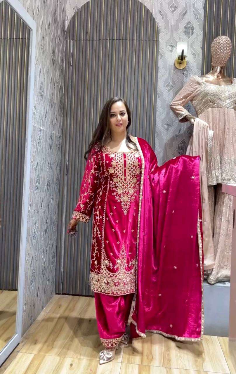 WW 1136 VELVET WITH BEAUTIFUL DESIGNER PARTY WEAR SUIT 