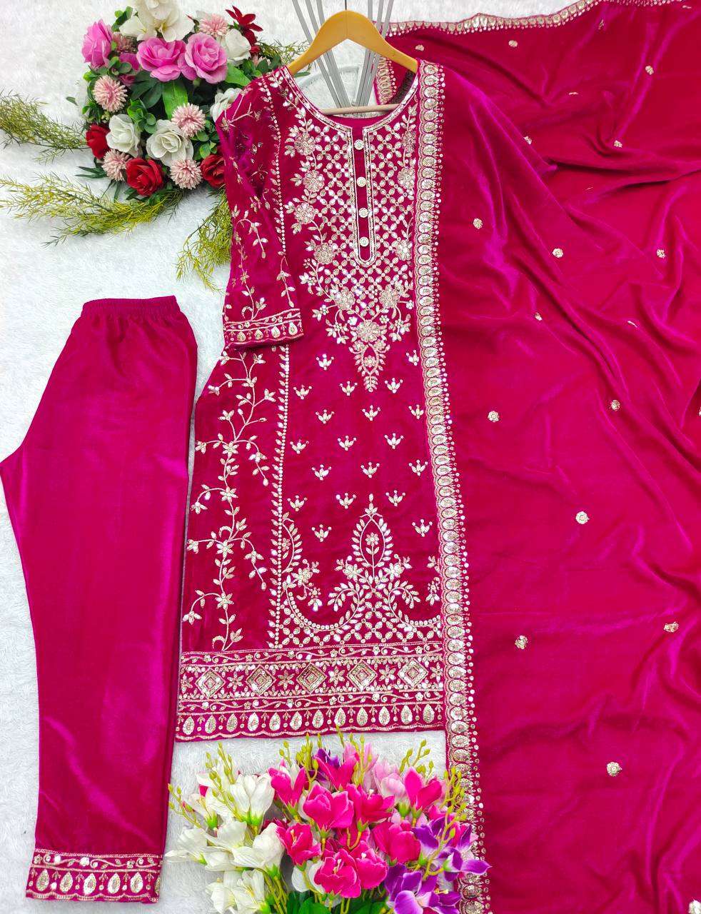 WW 1136 VELVET WITH BEAUTIFUL DESIGNER PARTY WEAR SUIT 