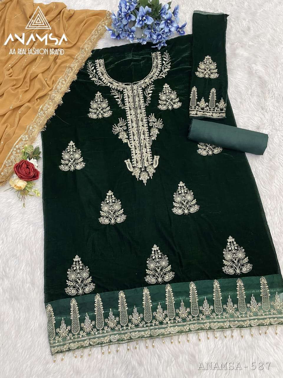 ANAMSA - 587 PURE VELVET HEAVY EMBROIDERED VERY BEAUTIFUL DESIGN PARTY WEAR SUIT