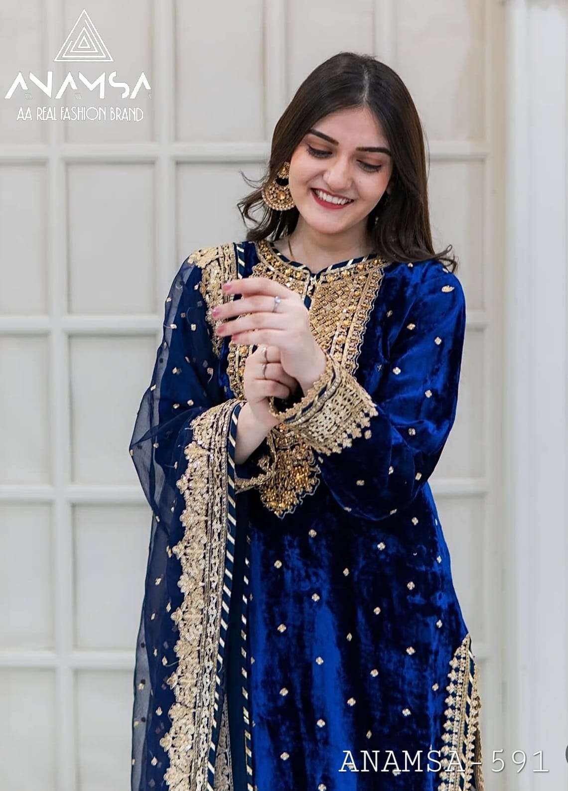 ANAMSA - 591 PURE VELVET HEAVY EMBROIDERED BEAUTIFUL DESIGN PARTY WEAR SUIT
