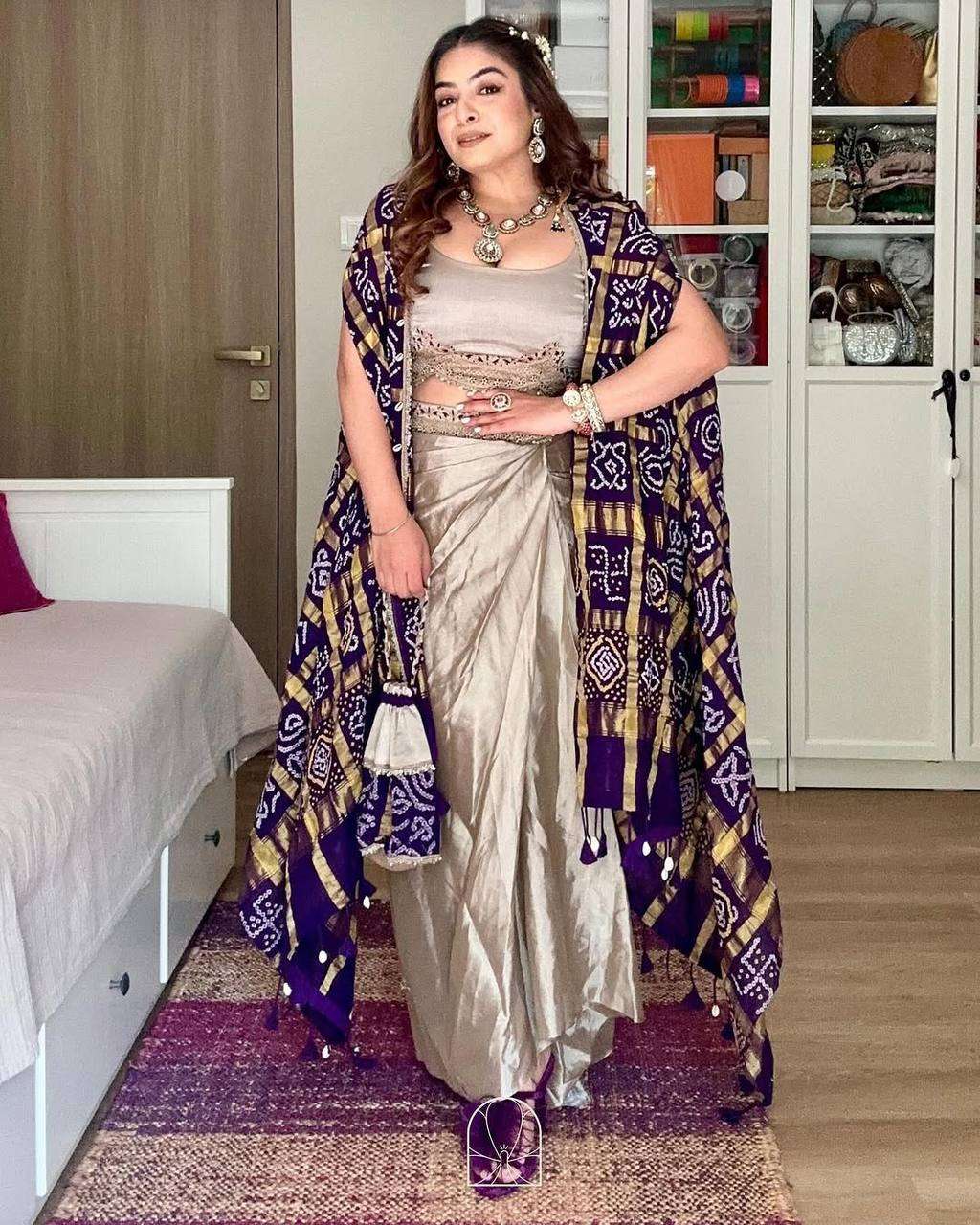 BE 292 DESIGNER FANCY INDO WESTERN STYLE DRESS