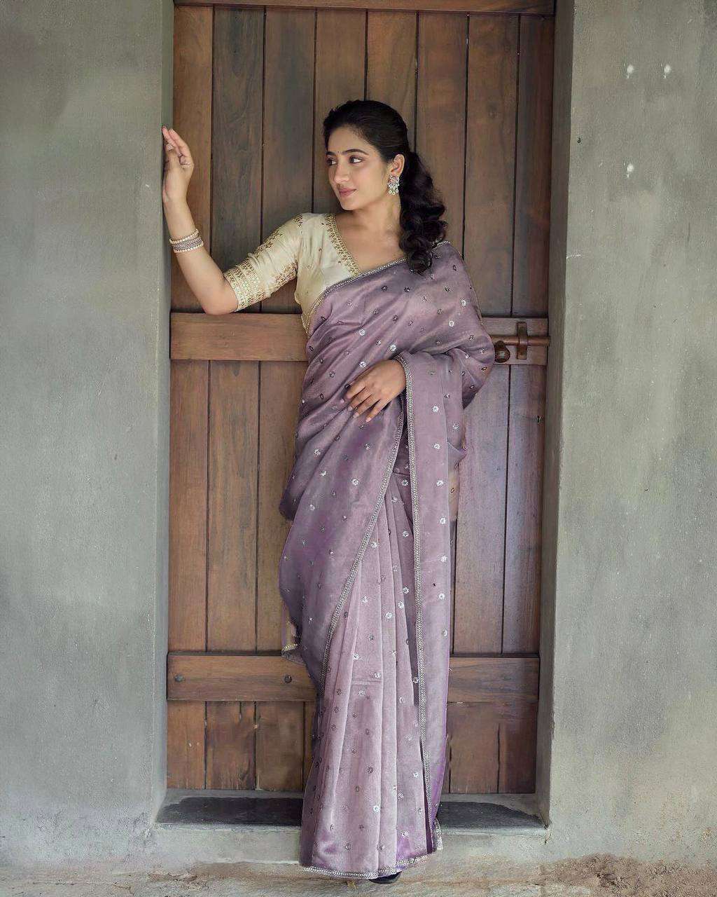 KD 528 BEAUTIFUL DESIGNER SAREE
