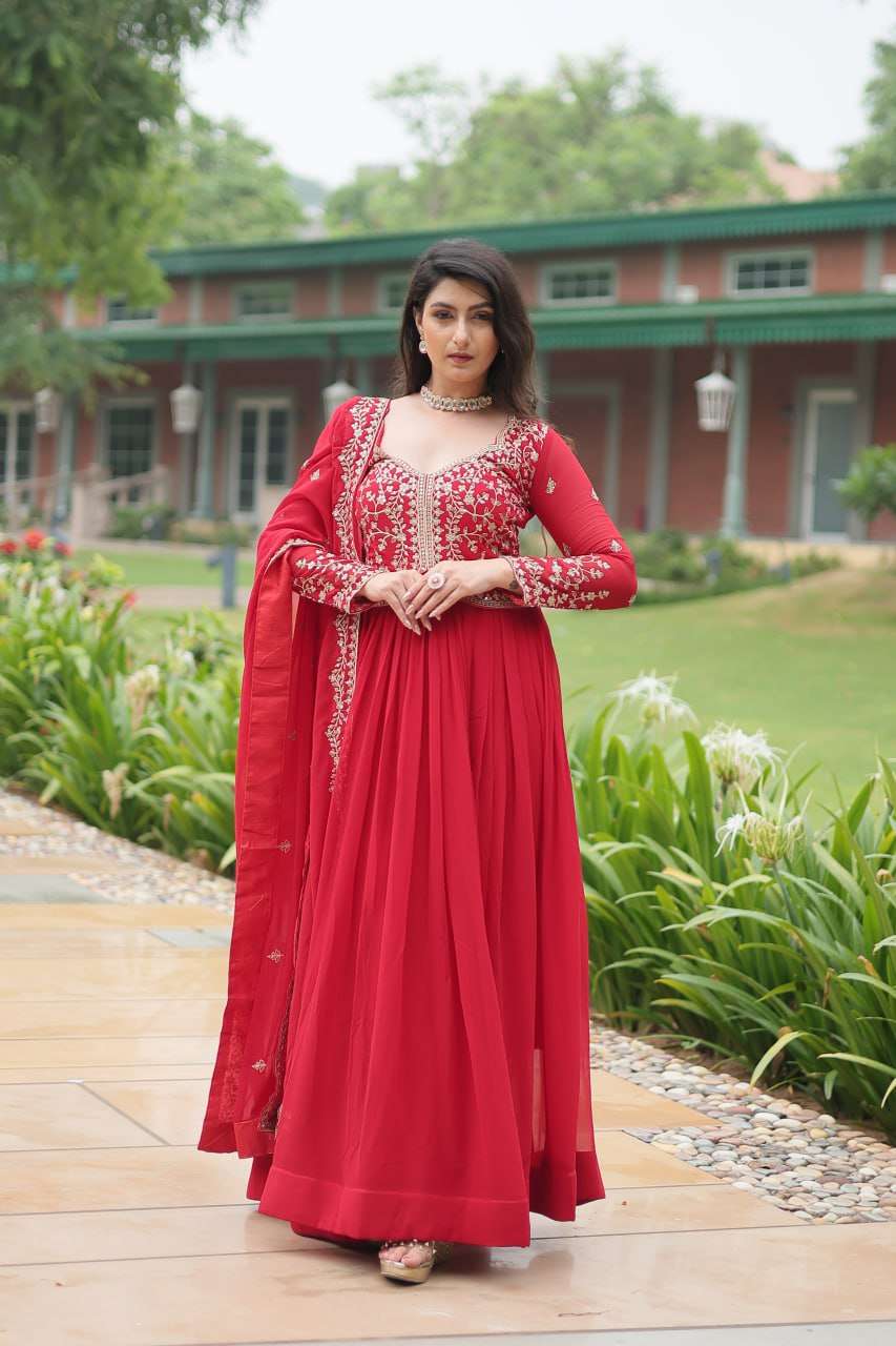 LW 9202 GEORGETTE HEAVY DESIGNER PARTY WEAR GOWN WITH DUPATTA 
