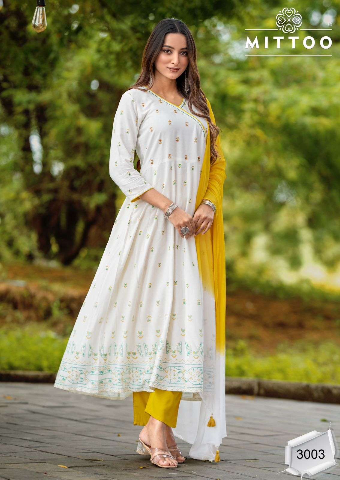 MITTOO PADMAVAT ANGRAKHA STYLE FANCY KURTI COMBO SET 