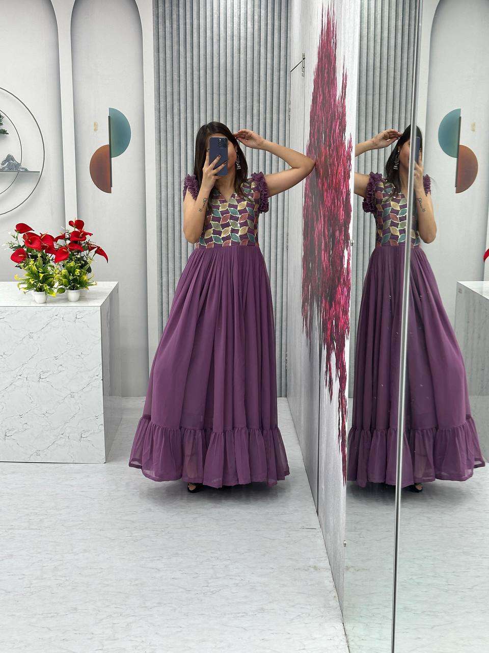 PC 468 PREETY LOOKS FANCY LADIES GOWN