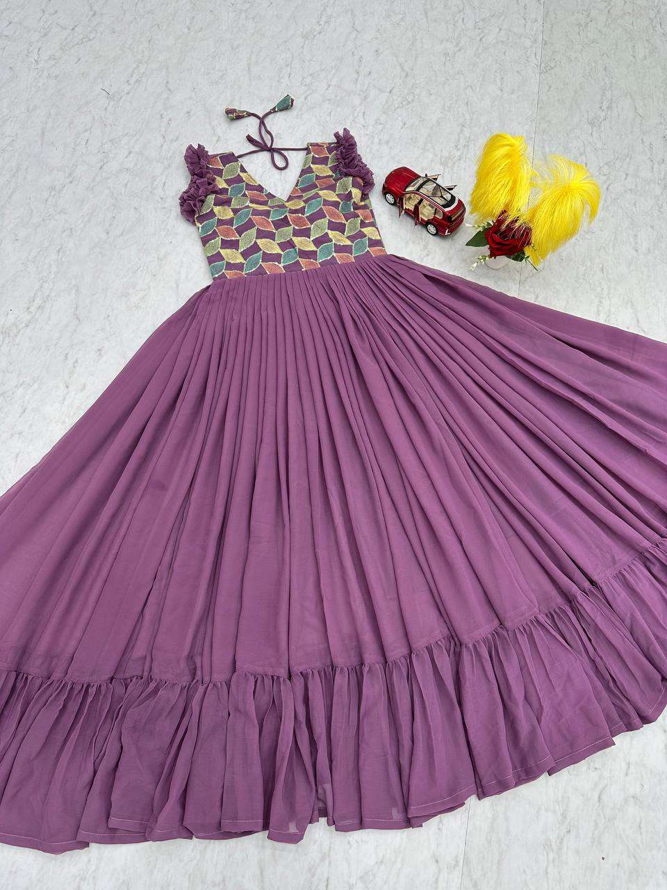 PC 468 PREETY LOOKS FANCY LADIES GOWN