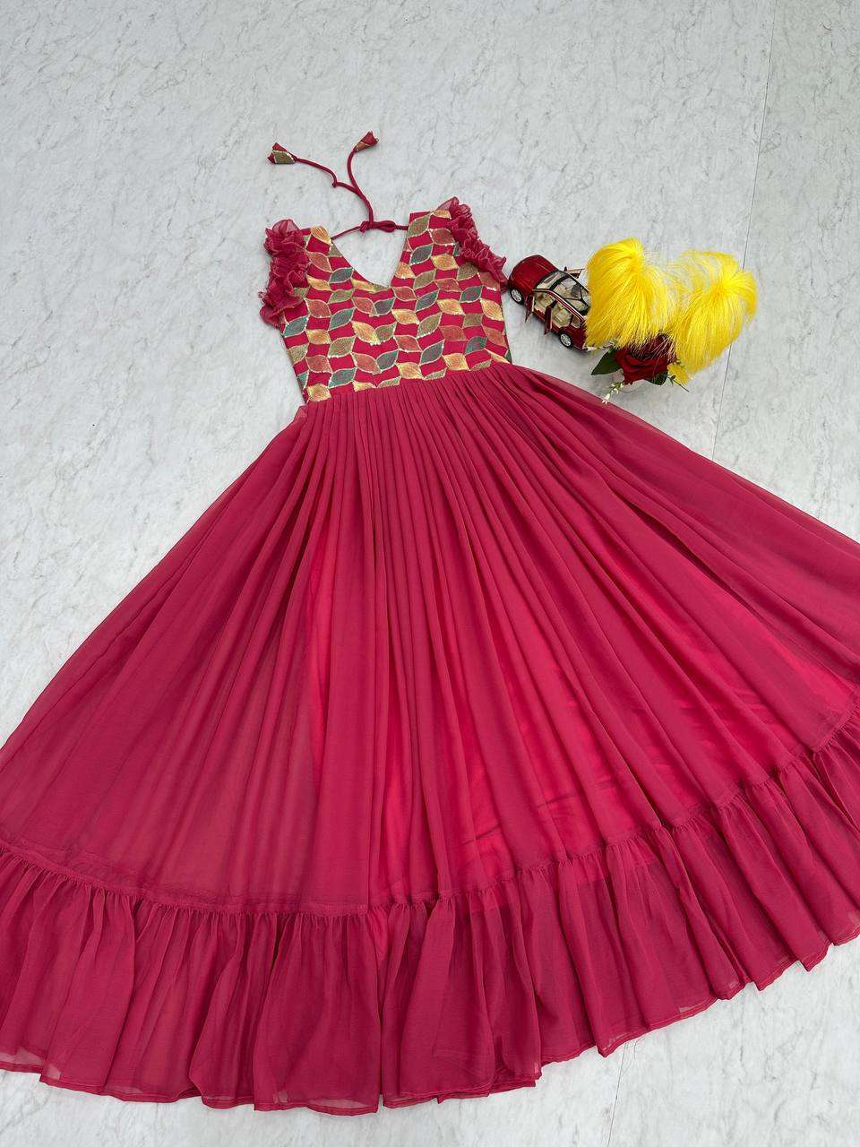 PC 468 PREETY LOOKS FANCY LADIES GOWN