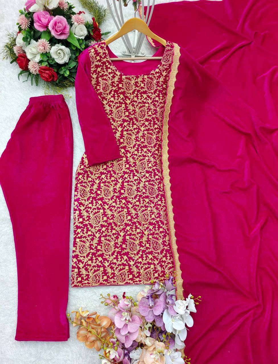 WW 1139 VELVET DESIGNER FESTIVE WEAR SUIT