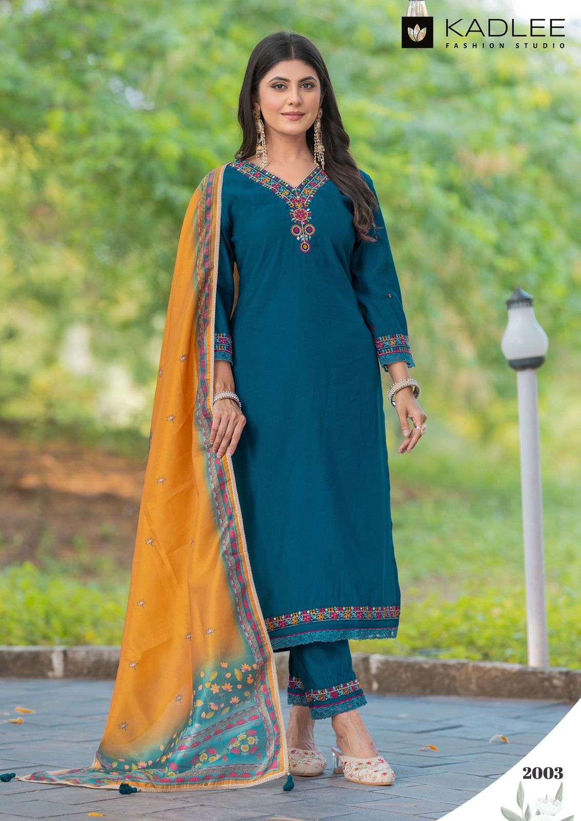 KADLEE FASHION NIRVANA VISCOSE EMBROIDERIES KURTI COMBO SET 