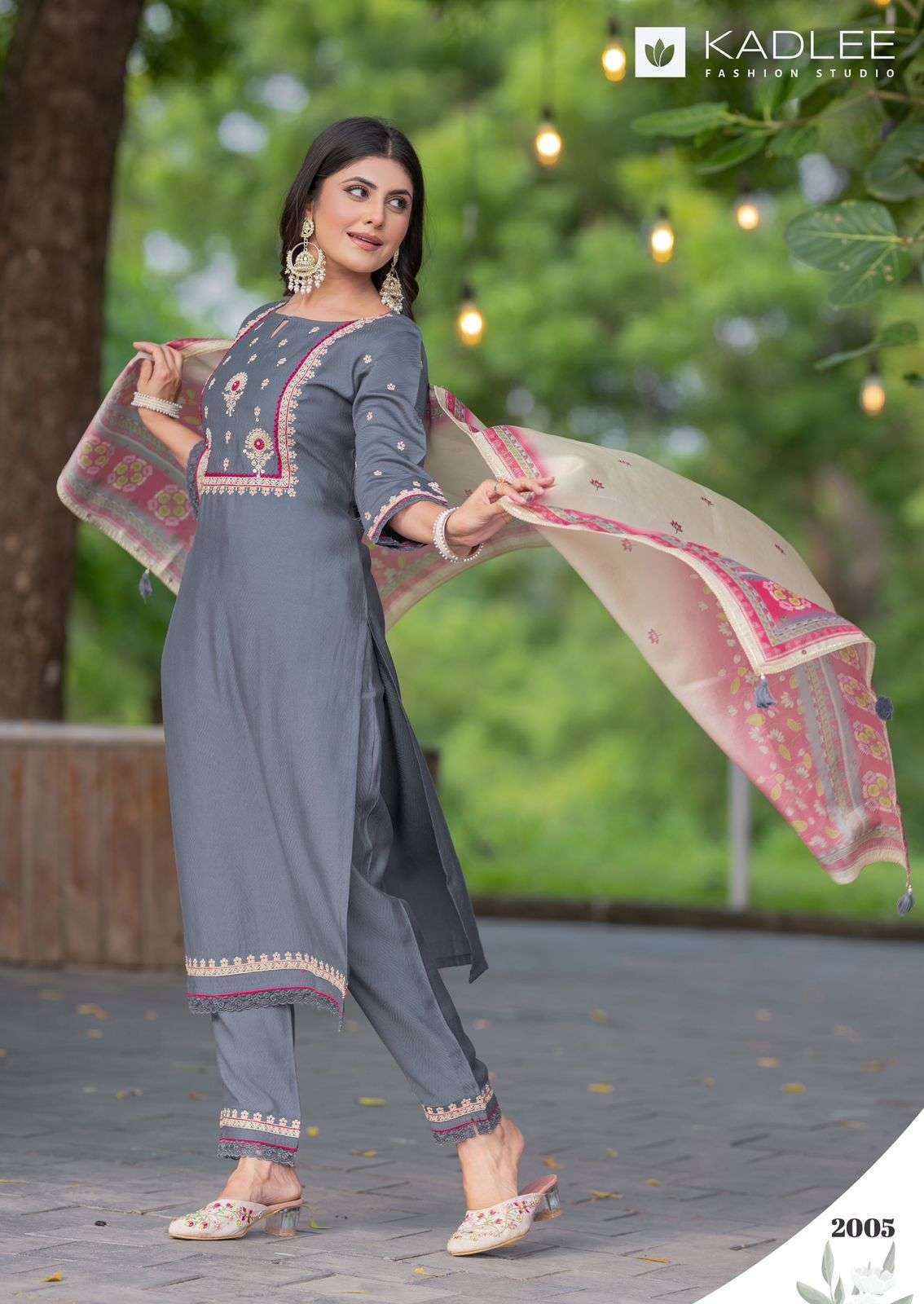 KADLEE FASHION NIRVANA VISCOSE EMBROIDERIES KURTI COMBO SET 