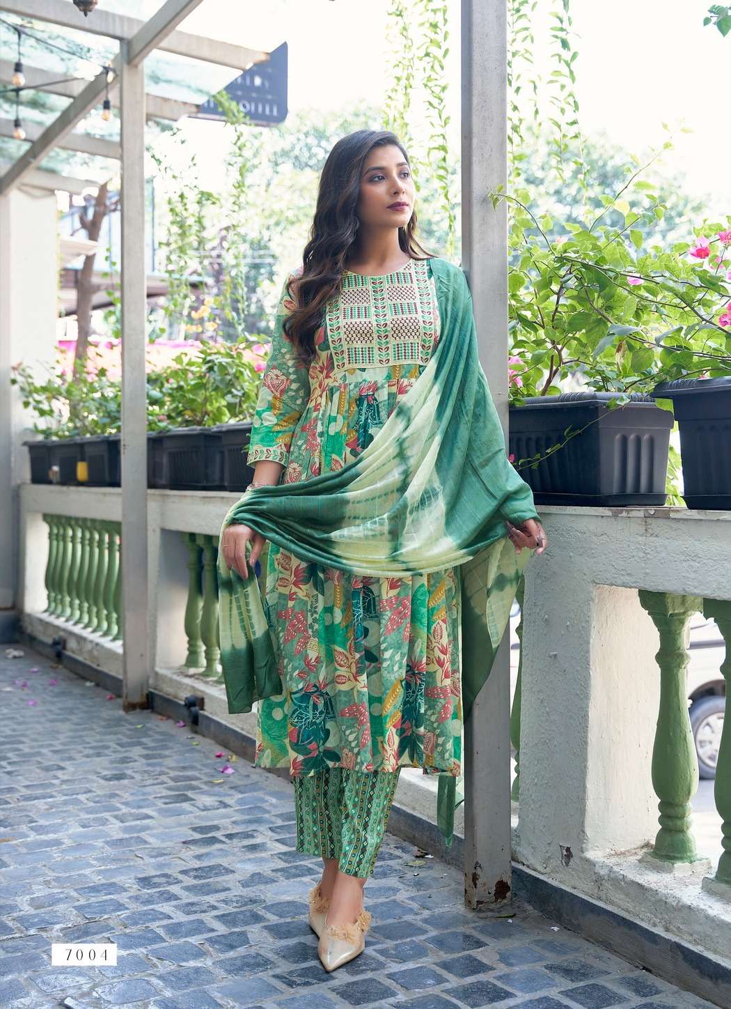 MYSTIC 9 SHANAYA VOL 7 RAYON FOIL PRINT NAIRA CUT PATTERN KURTI COMBO SET 