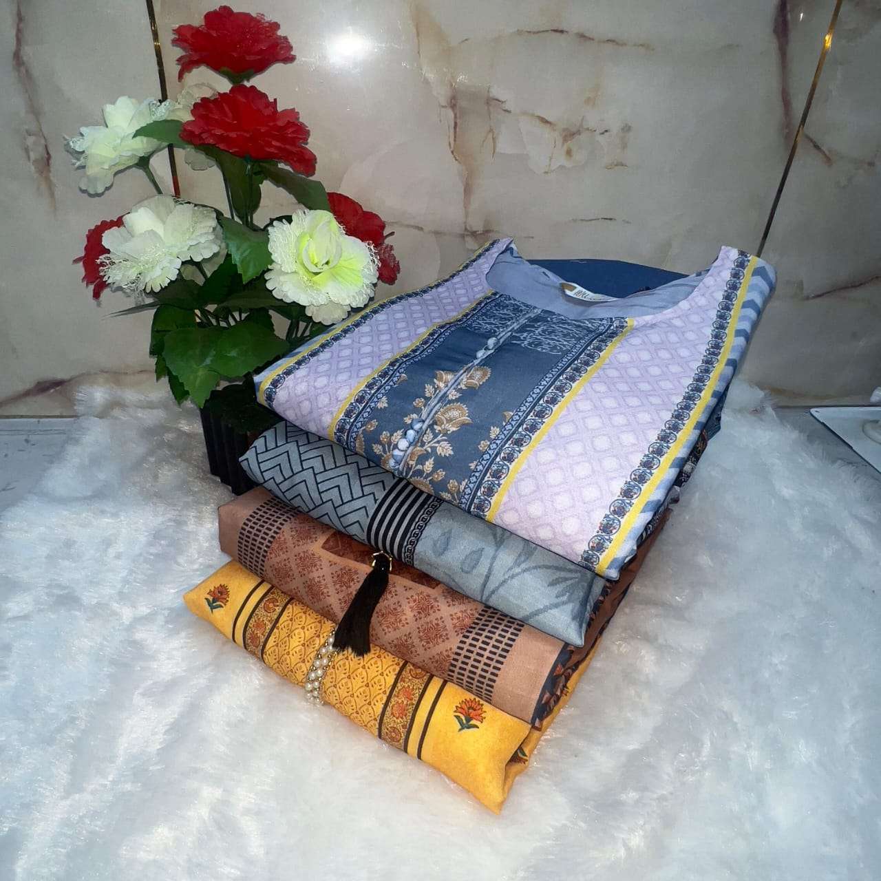 RIWAYAT D NO 002 FANCY WORKS READY MADE PAKISTANI SUIT