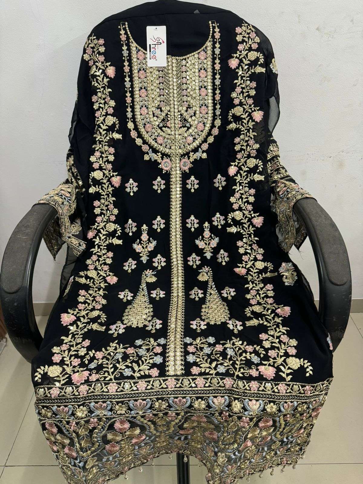SHREE FAB DESIGN NO - K 1982 F FOX GEORGETTE HEAVY EMBROIDERED PARTY WEAR SUIT 