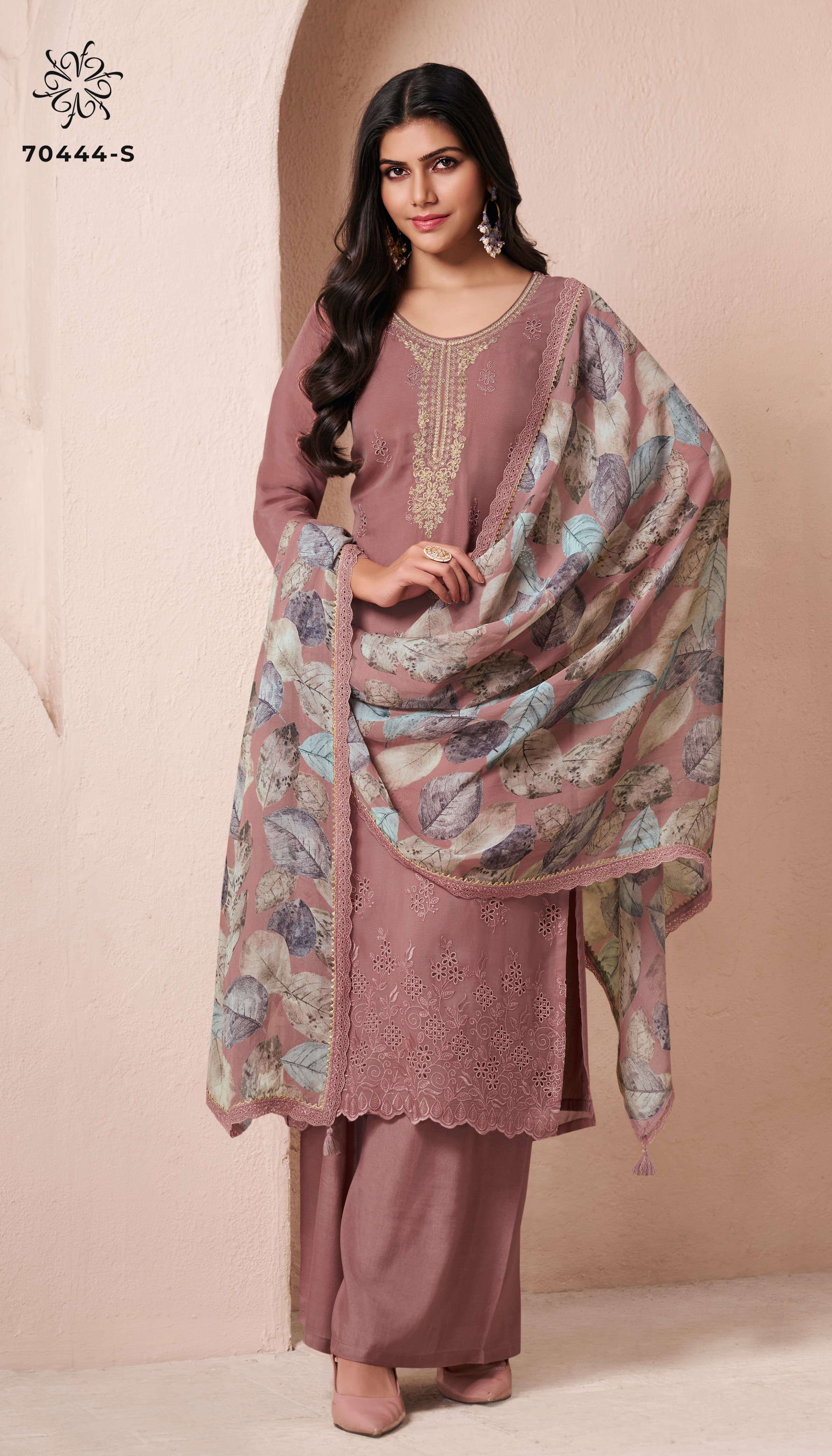 VINAY FASHION KULEESH KHWAAB ORGANZA EMBROIDERED SUIT