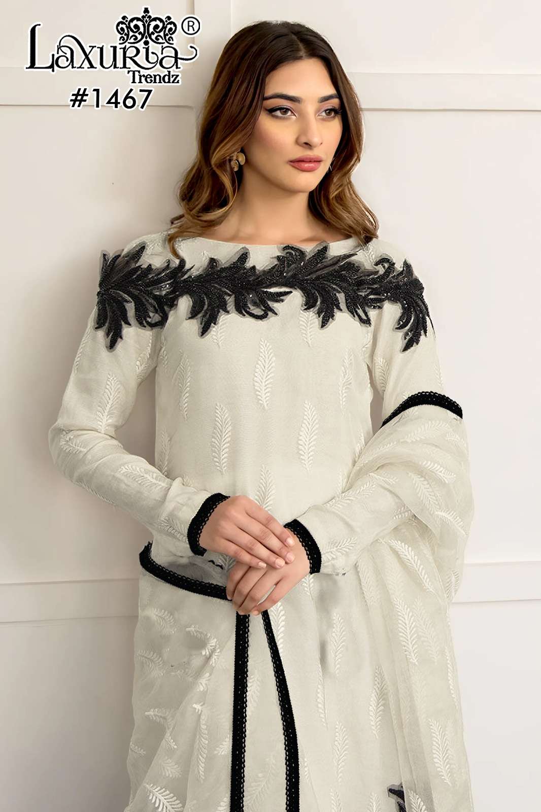 LAXURIA TRENDZ D NO 1467 GEORGETTE BEAUTIFUL LOOK DESIGNER SUIT