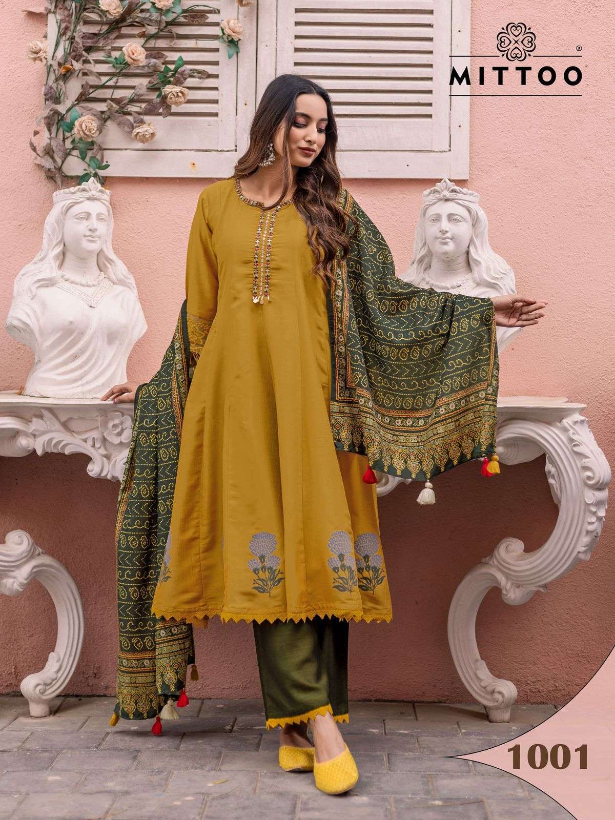 MITTOO BAARATI SILK FANCY NAIRA CUT PATTERN KURTI COMBO SET 