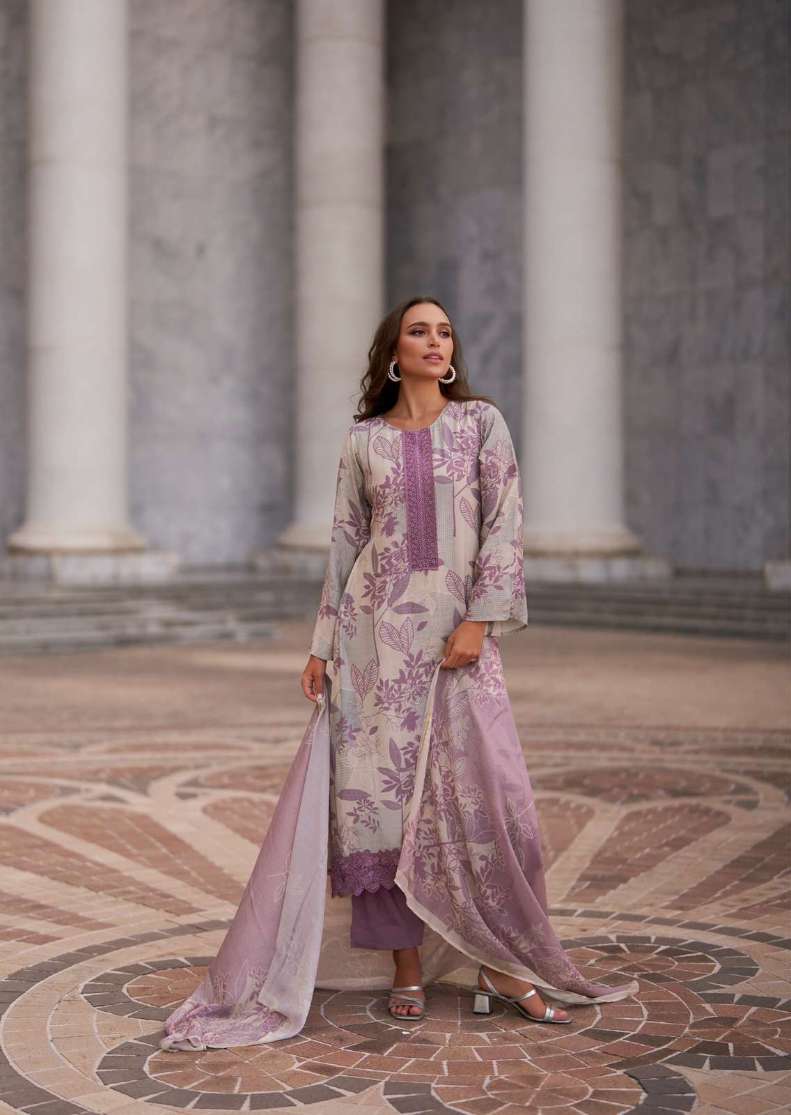MANNRASIYA VIOLETTA MUSLIN SILK DIGITAL PRINT WITH FANCY WORK SUIT