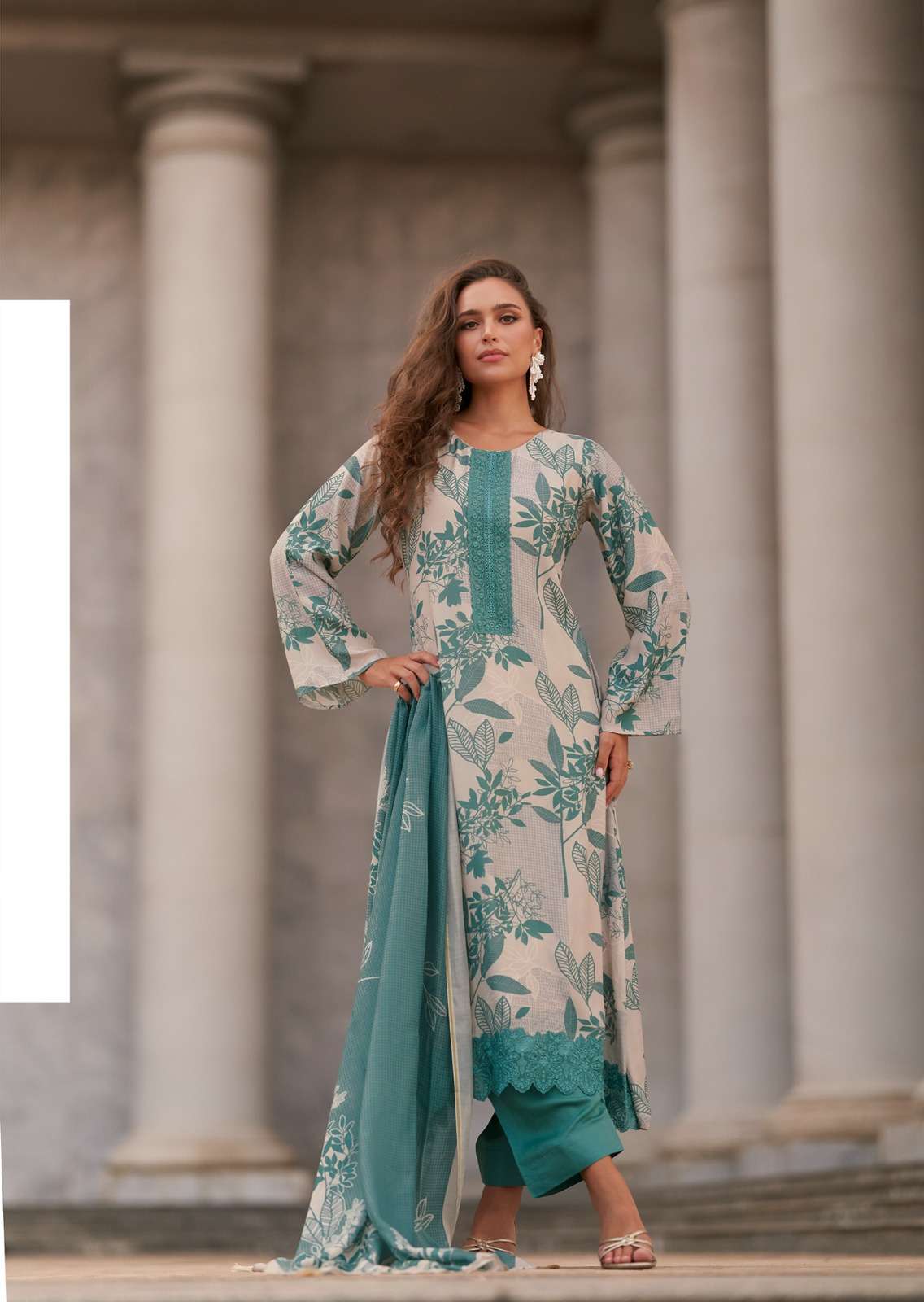 MANNRASIYA VIOLETTA MUSLIN SILK DIGITAL PRINT WITH FANCY WORK SUIT
