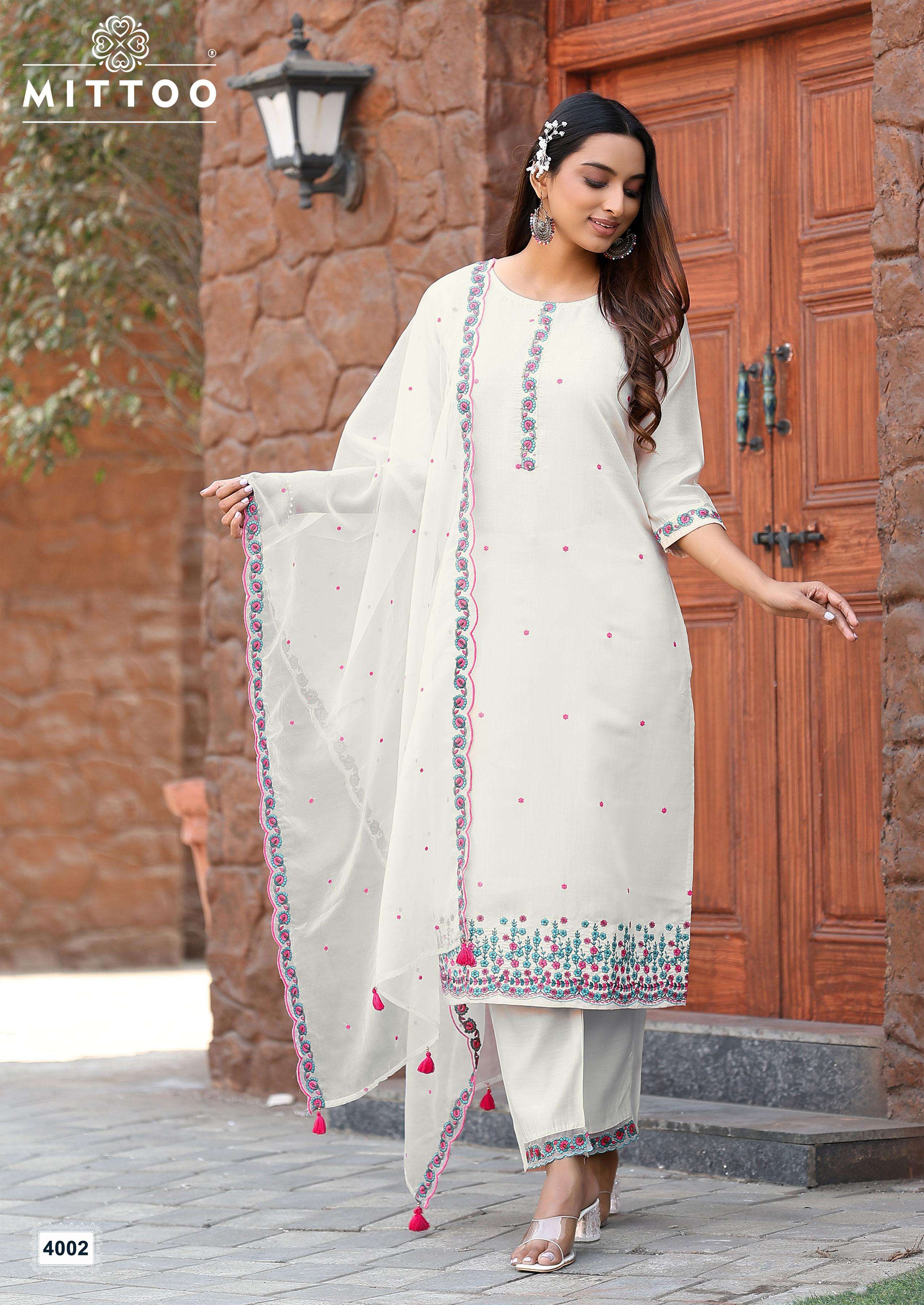 MITTOO SAANJ SILK FANCY WORKS LADIES KURTI COMBO SET