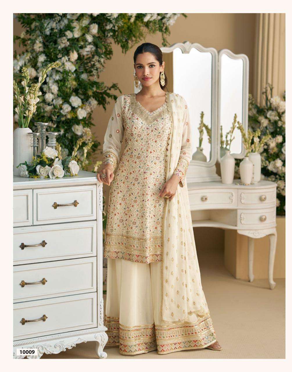 SAYURI DESIGNER MOHINI HEAVY ELEGANT DESIGNER PARTY WEAR SUIT