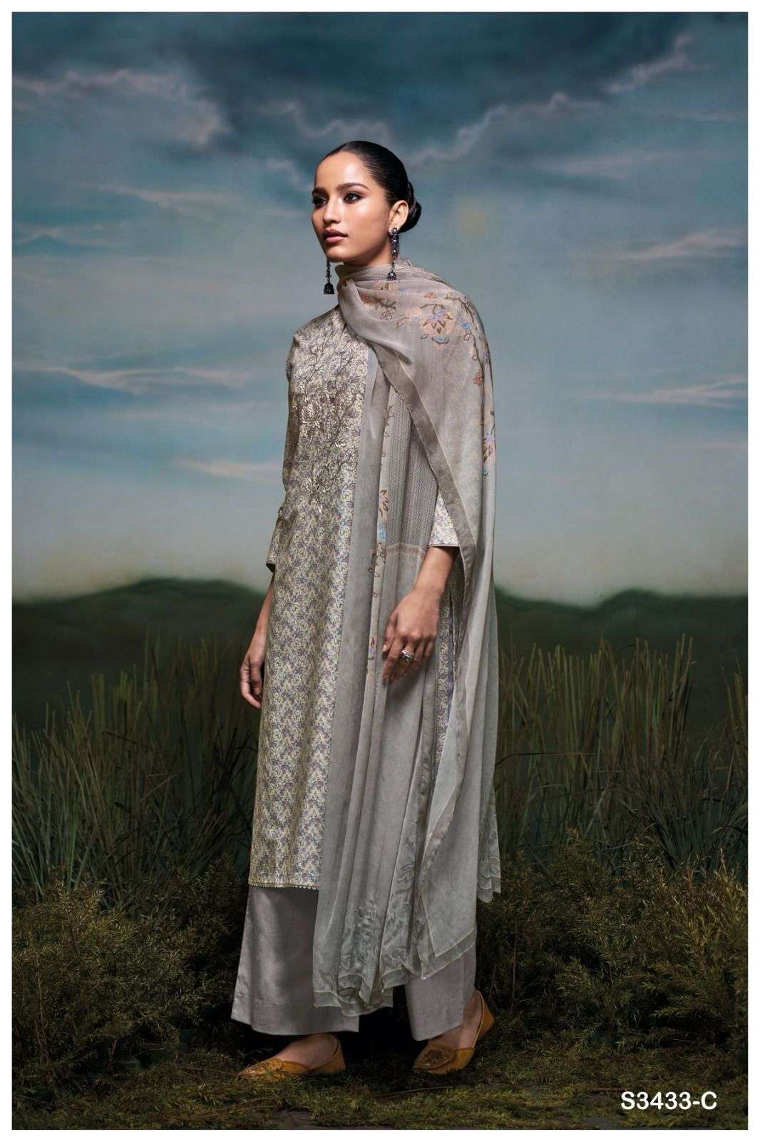 GANGA ISALYN 3433  COTTON PRINTED WITH EMBROIDERY WORK SUIT