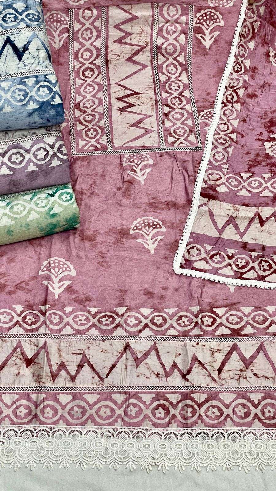 SIARA NON CATALOG VOL 4 COTTON BATIK PRINT WITH WORK SUIT