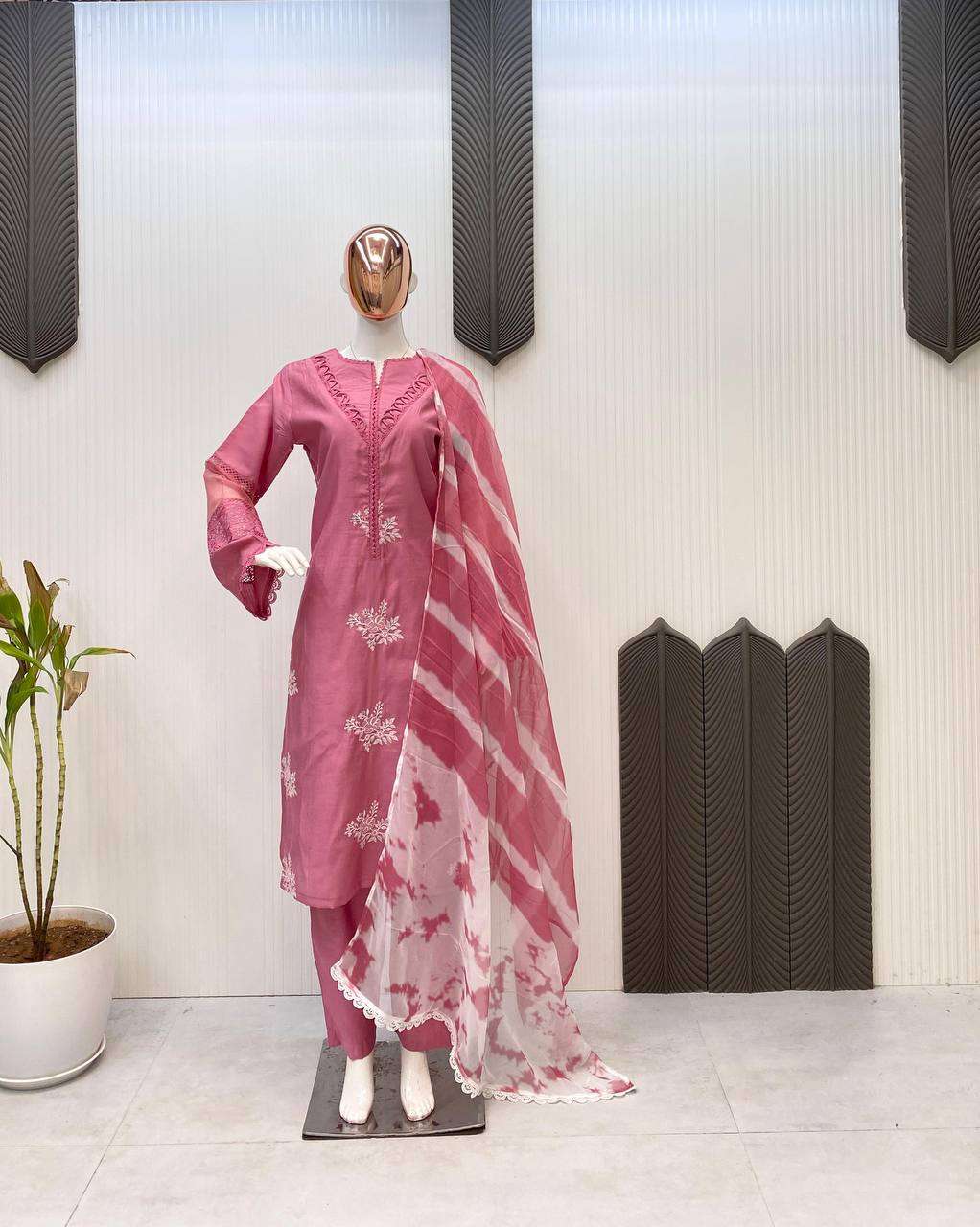 LG 1951 SILK FANCY DESIGNER LOOK PAKISTANI STYLE SUIT