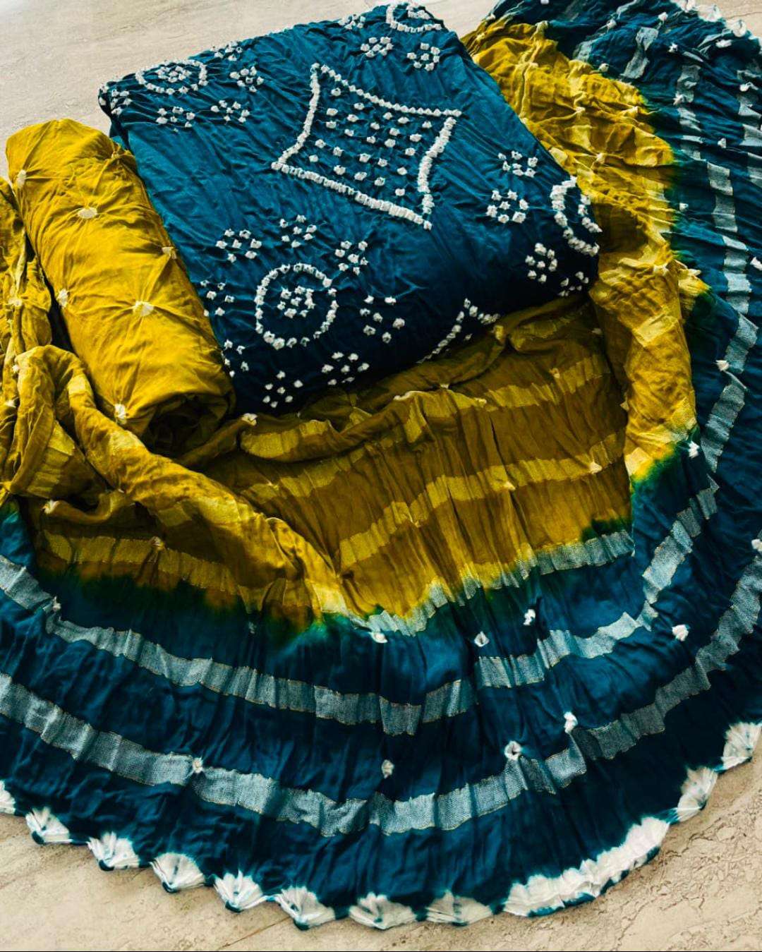 MF SATIN CONTRAST BANDHEJ COLLECTION