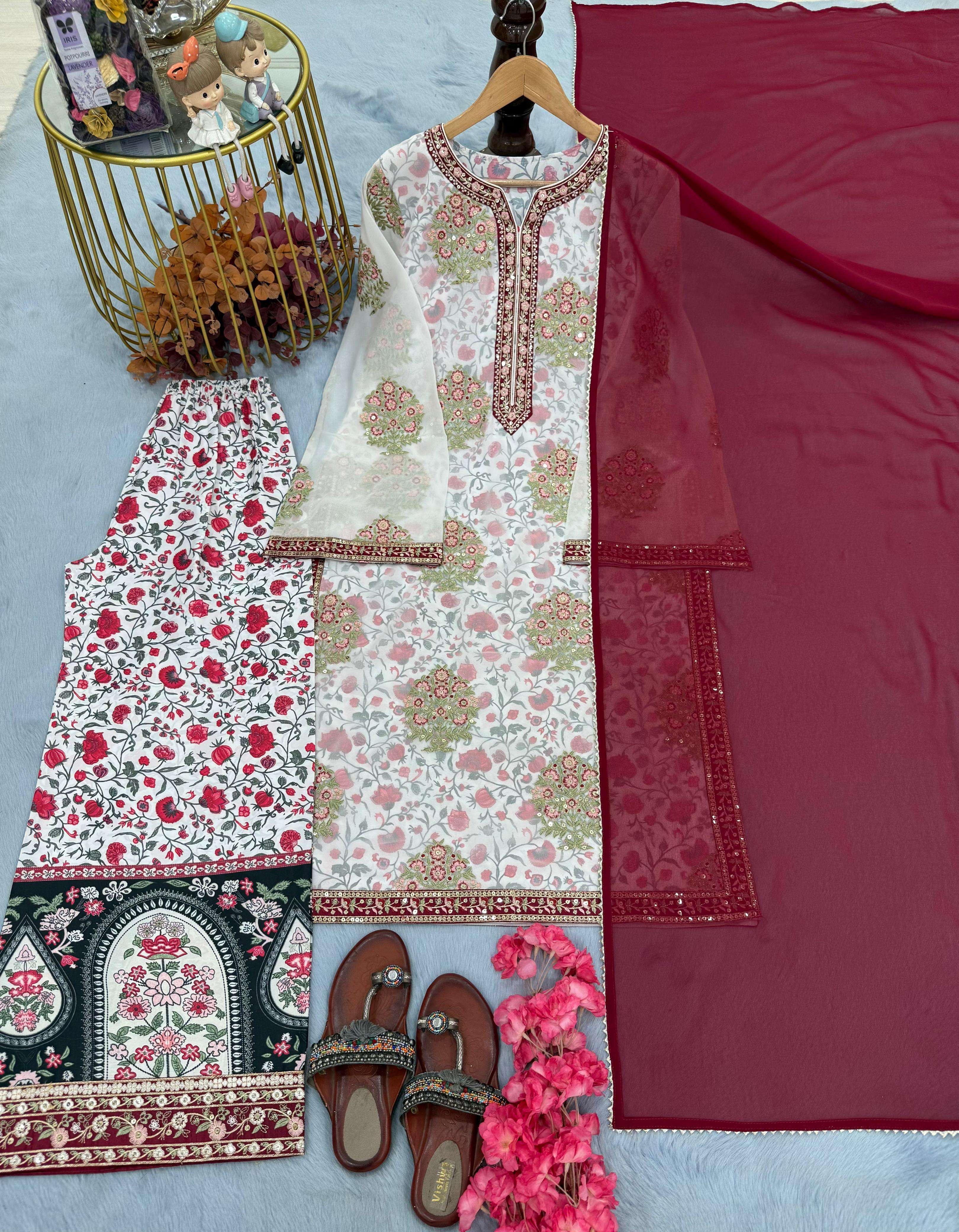 PD 1109 GEORGETTE BEAUTIFUL DESIGNER EID WEAR PAKISTANI STYLE SUIT