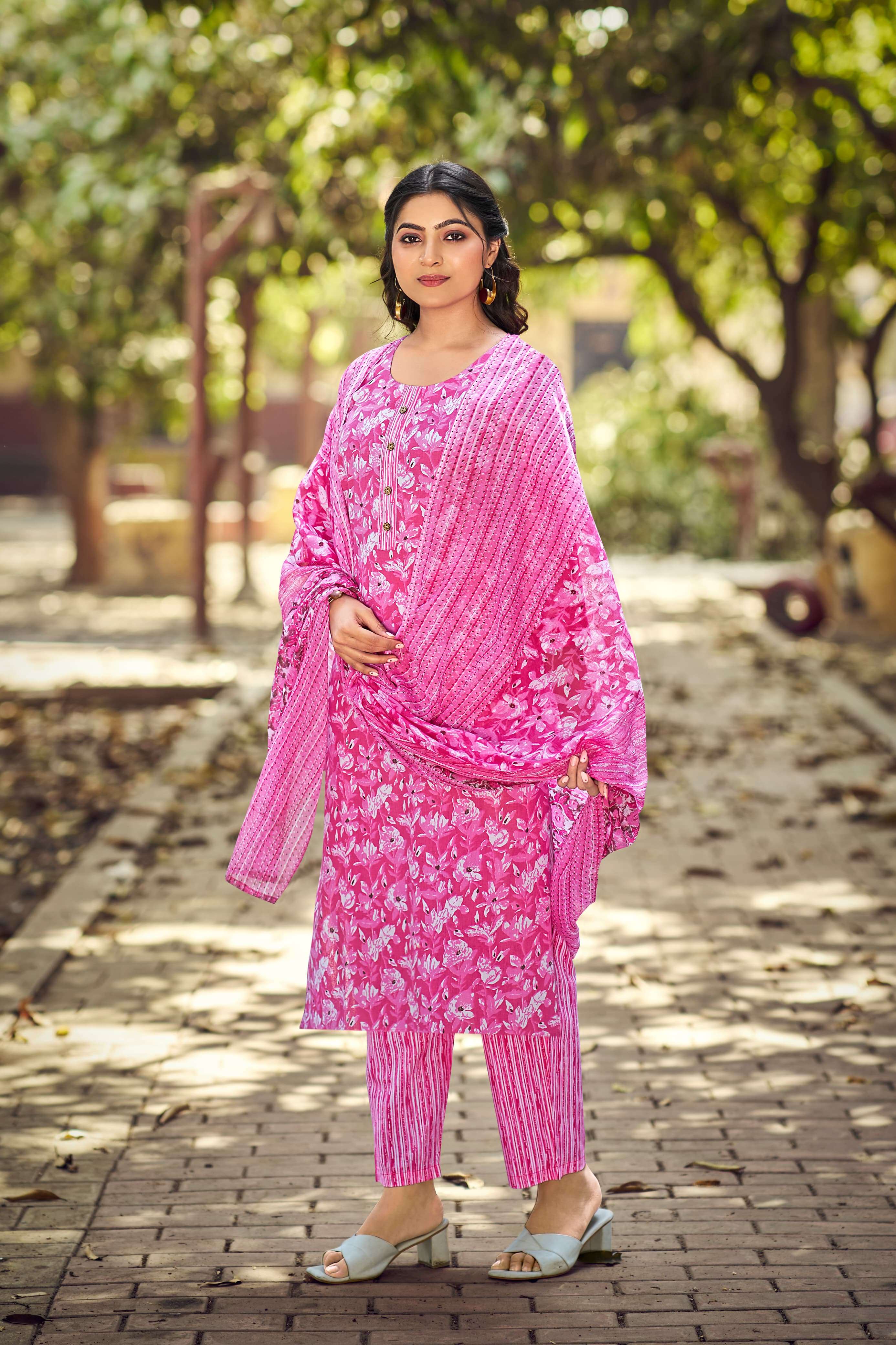 TIPS AND TOPS  SUMMER FASHION VOL 9 COTTON PRINT FANCY KURTI COMBO SET