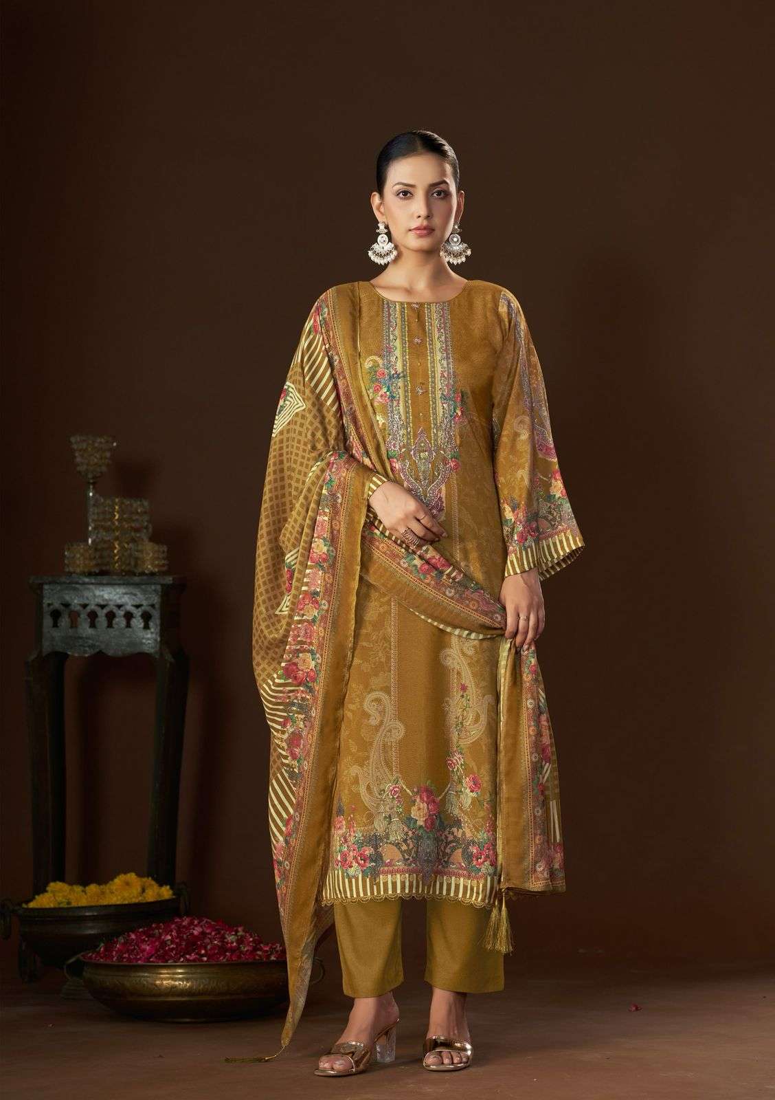 KARVA DESINER YAMIKA VISCOSE DIGITAL PRINT WITH HAND WORK SUIT