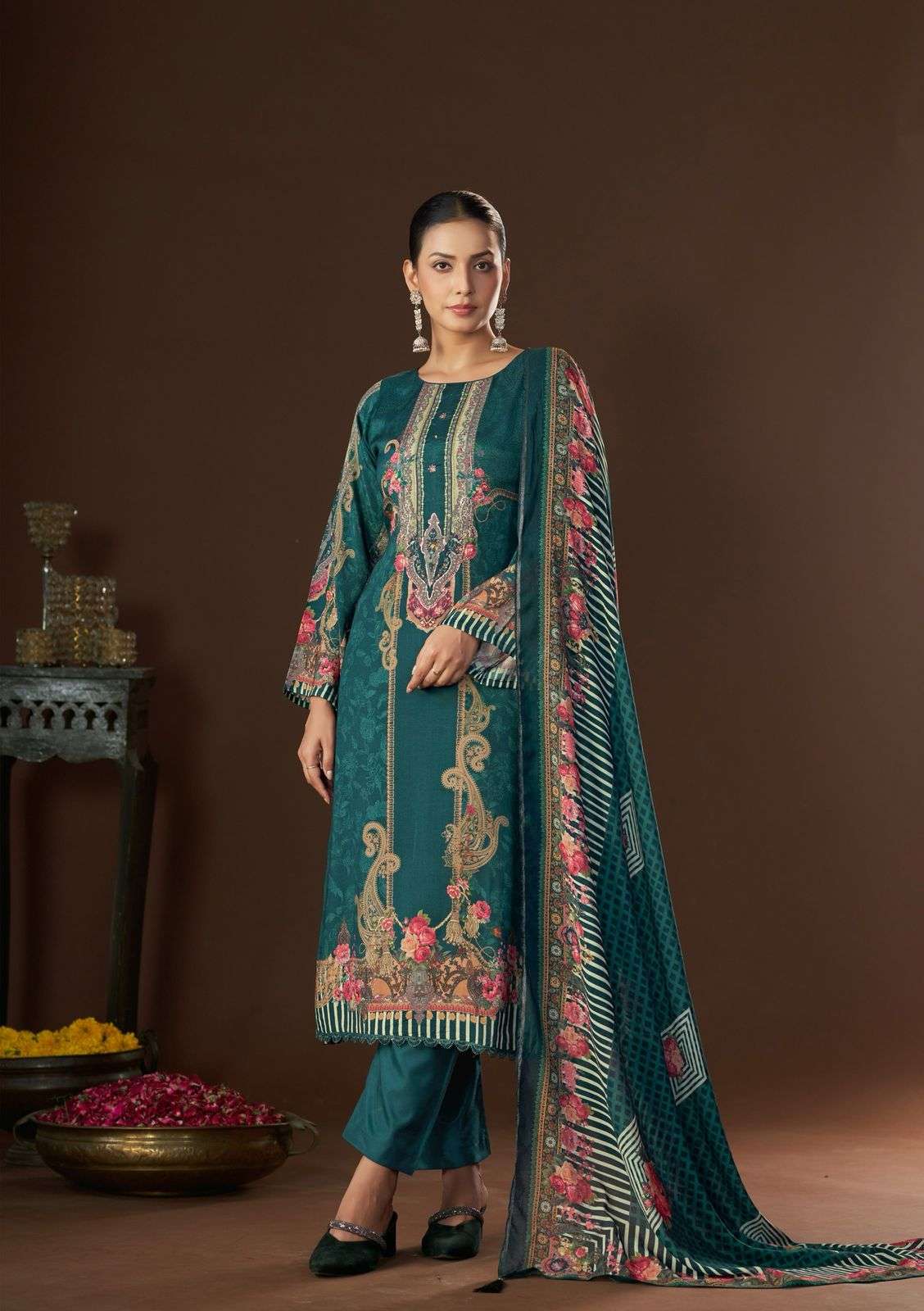 KARVA DESINER YAMIKA VISCOSE DIGITAL PRINT WITH HAND WORK SUIT