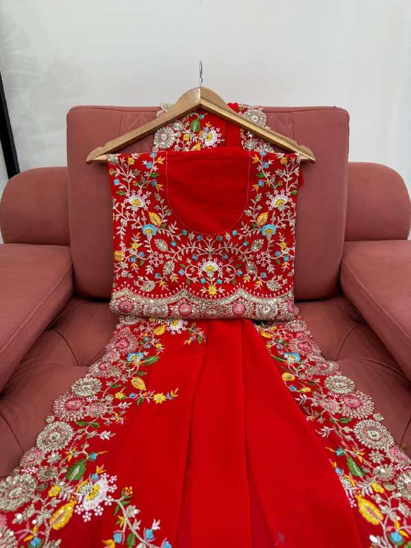 KD 589 HEAVY BEAUTIFUL LOOK DESIGNER WEDDING WEAR SAREE