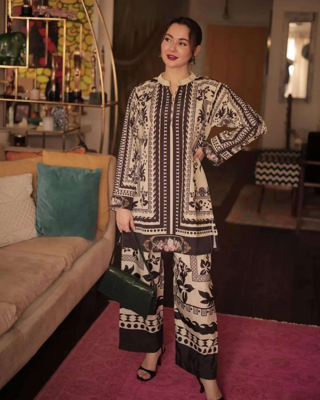 PD 1116  FANCY PAKISTANI STYLE TOP WITH PLAZZO  PAIR