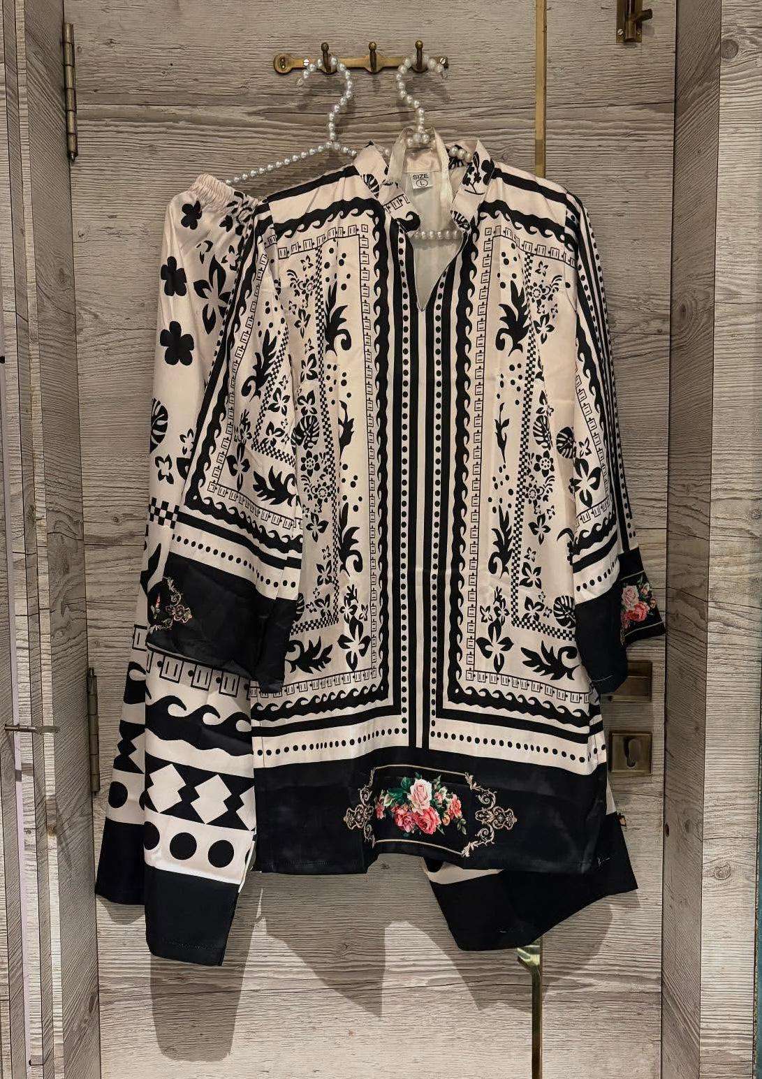 PD 1116  FANCY PAKISTANI STYLE TOP WITH PLAZZO  PAIR