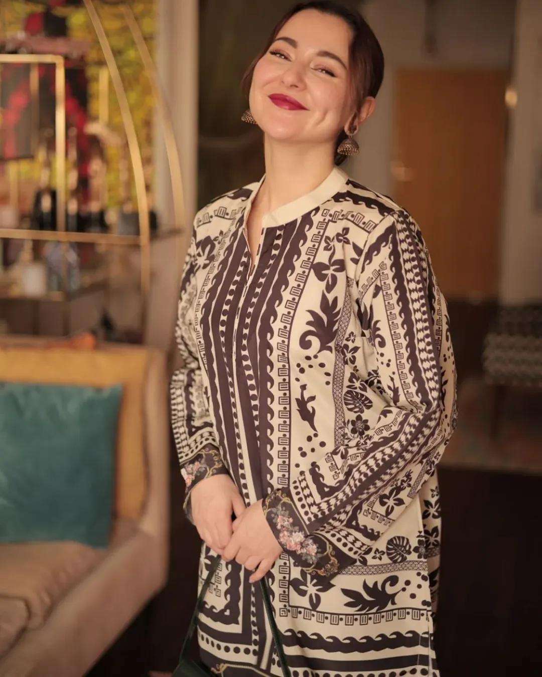 PD 1116  FANCY PAKISTANI STYLE TOP WITH PLAZZO  PAIR